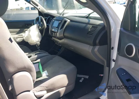 2014 Toyota Tacoma Prerunner V6 z USA, uszkodzony, nr VIN 3TMJU4GN9EM173456